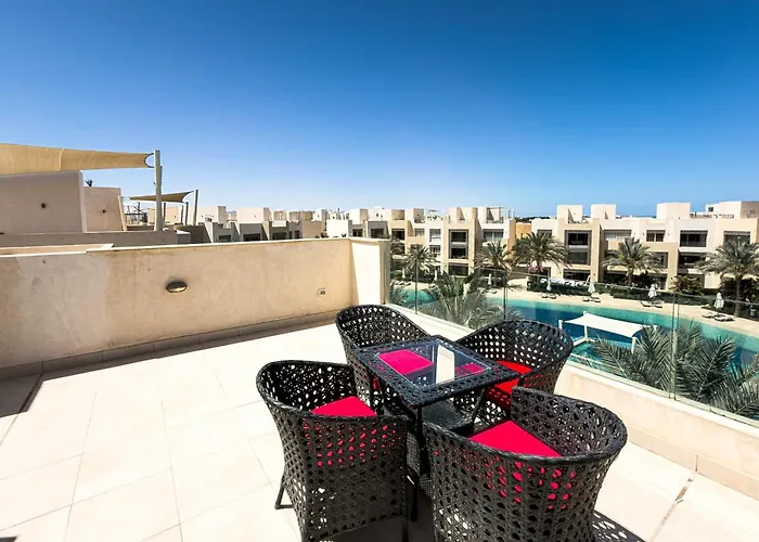 Tropical 2bdr Wrooftop Mangroovy Pool & Access Apartman