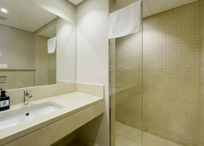 Apartman Tropical 2bdr Wrooftop Mangroovy Pool & Access *